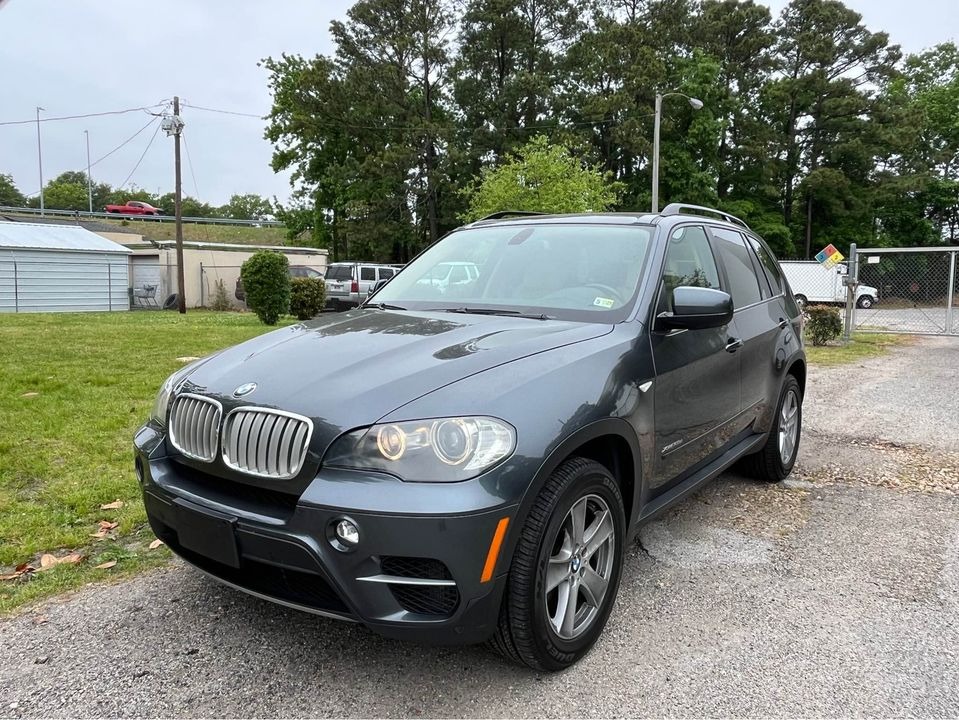 photo of 2011 BMW X5 xDrive35d NO IN HOUSE FINANCING AVAILABLE